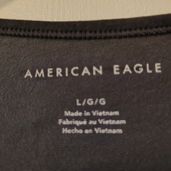 American Eagle cinched shoulder crop top - Picture 5 of 8
